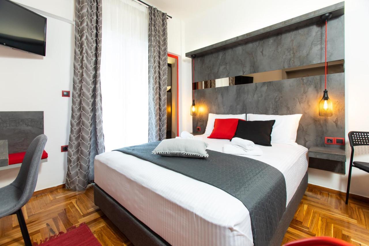 Downtown Luxury Boutique Suites : The Red Suite Thessaloniki Buitenkant foto